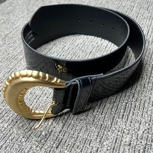 Accessories by Pearl black shiny belt size medium